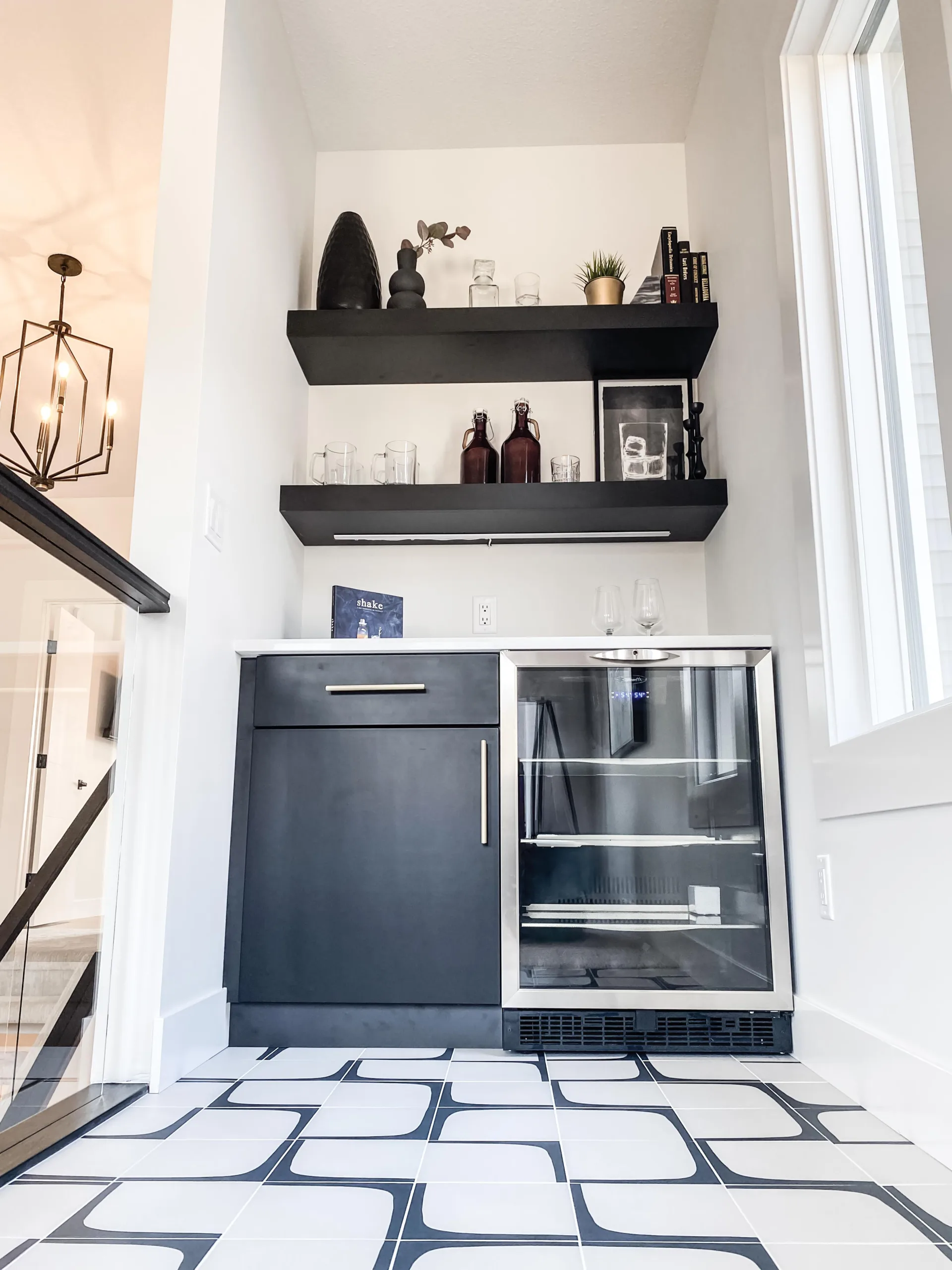 FW2192-Andor web ready-27