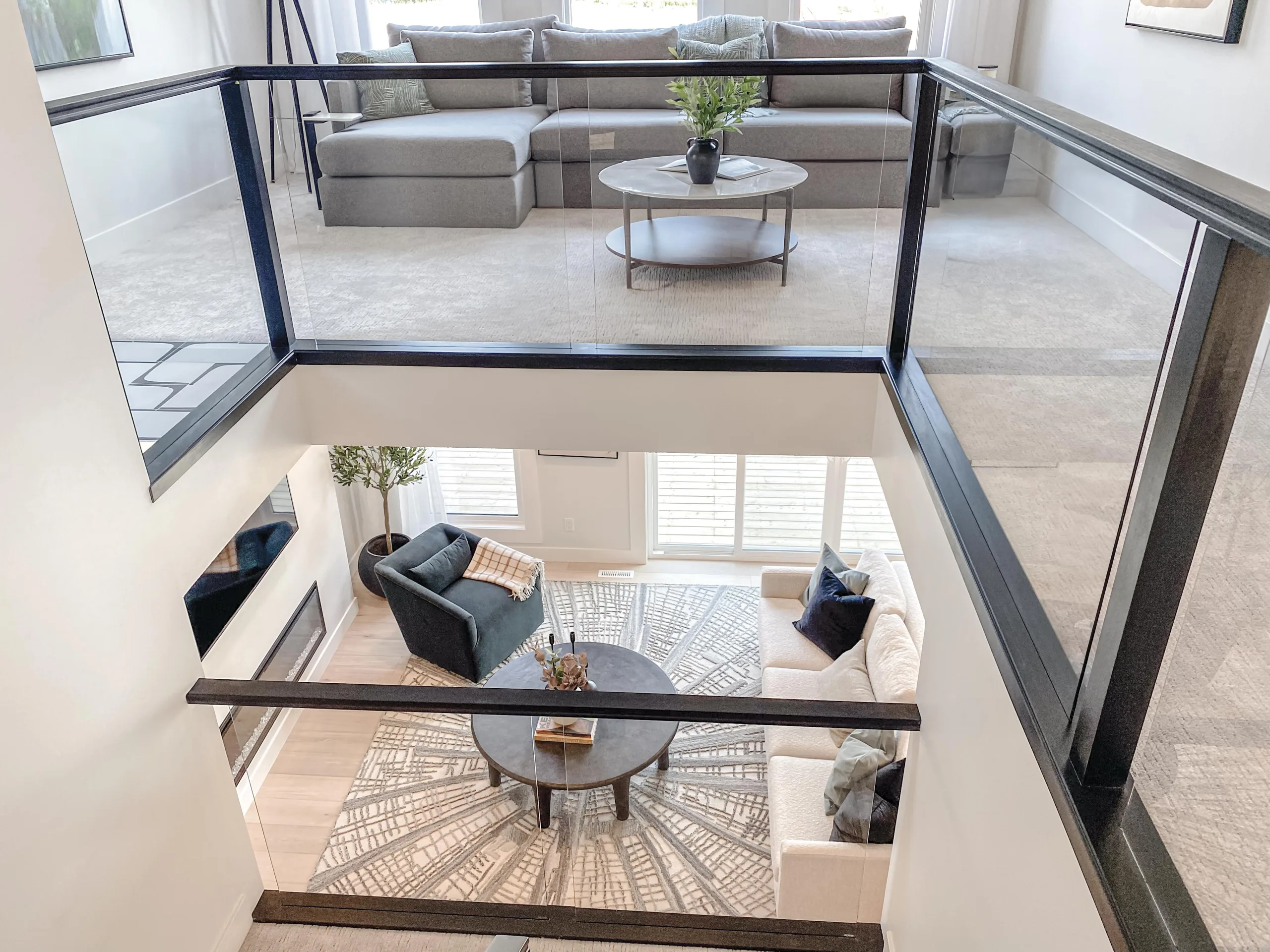 FW2192-Andor web ready-28